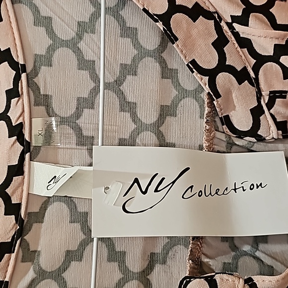 Ladies Summer Top - Picture 2 of 5